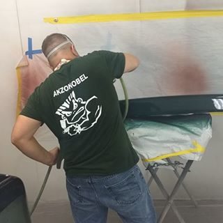 Finishing up a 1993 VW Corrado with 6 coats of clear  #theshophotrods #sikkens #paintandbody #sikkensrefinish #deepcolor #restorations #sprayedwet #fullservice #bumpertobumper #collisionrepair